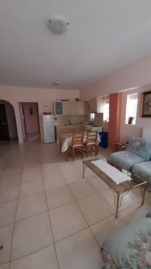 Akrata Rose Garden Apartments I Paralia Akratas ภายนอก รูปภาพ